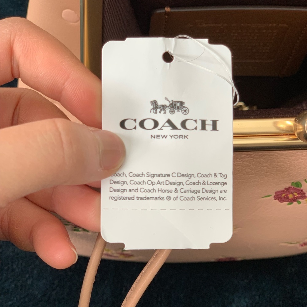 NWT Coach Minnie Mouse Pink Leather Kisslock Bag - Picture 7 of 8